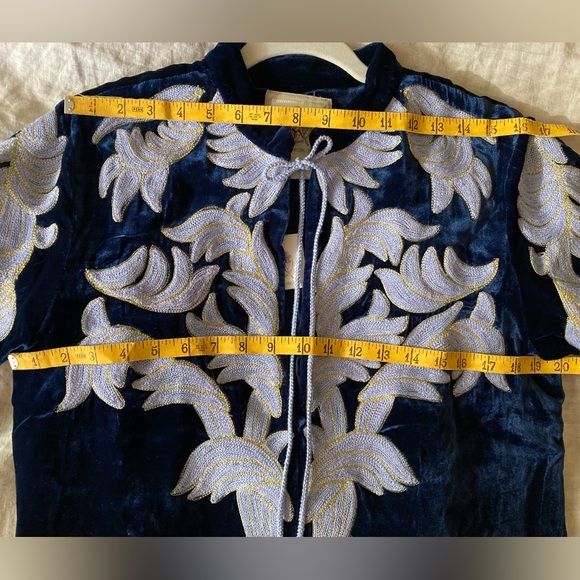 Chasing Unicorns💫 Midnight Rider Velvet Tunic sz M - Picture 10 of 14